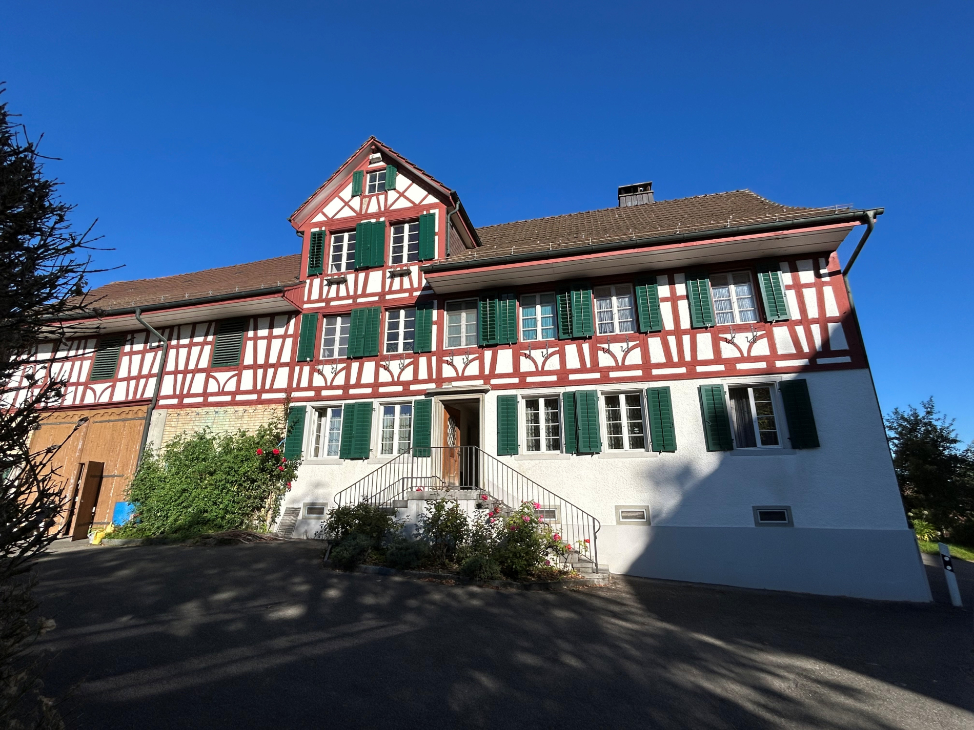 Umbau und Neubau 3 MFH 